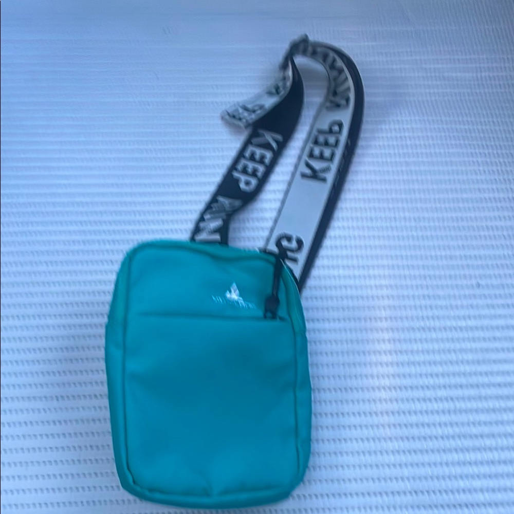 Chest Movil  Crossbody Bag